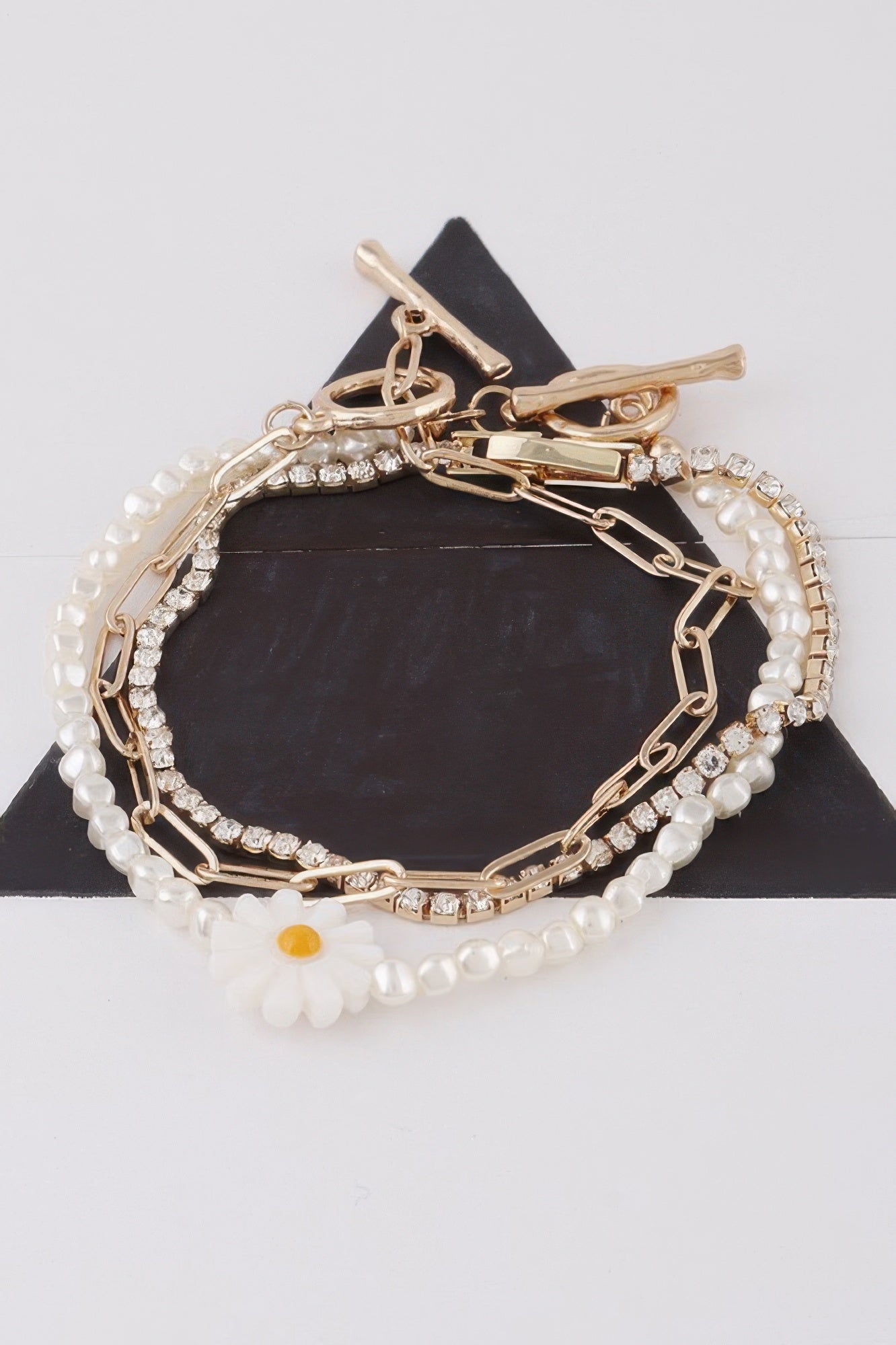 Daisy Flower Toggle Bracelet
