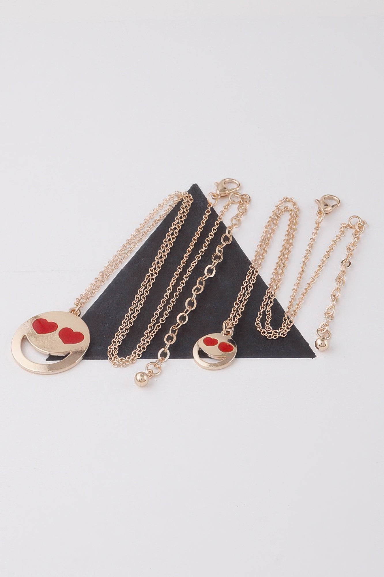 Heart Eyes Emoji Necklace