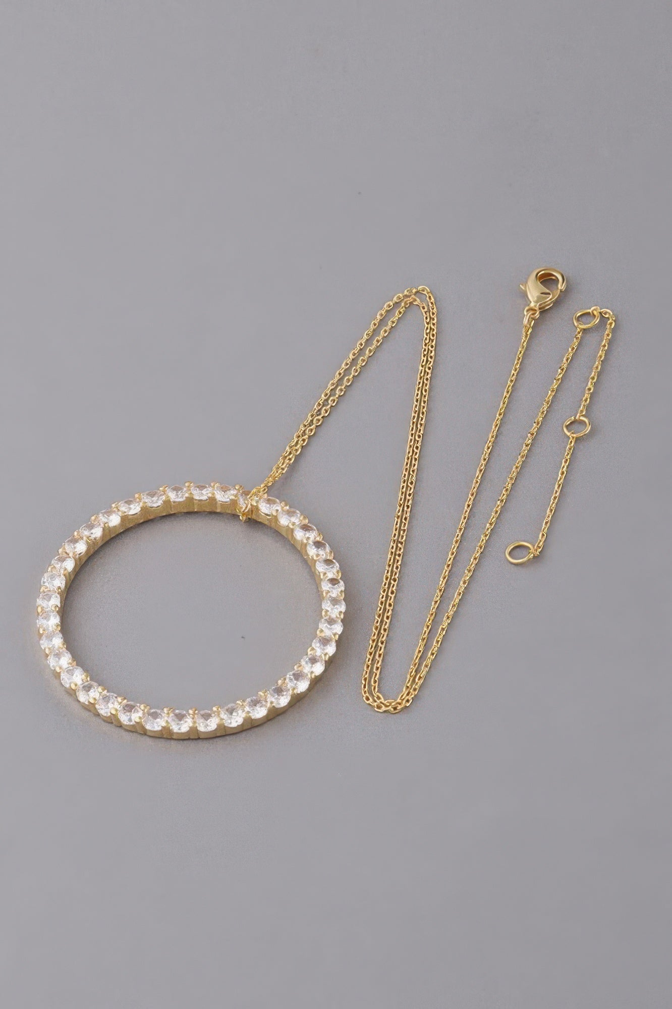 Jewel Lined Circle Pendant Necklace