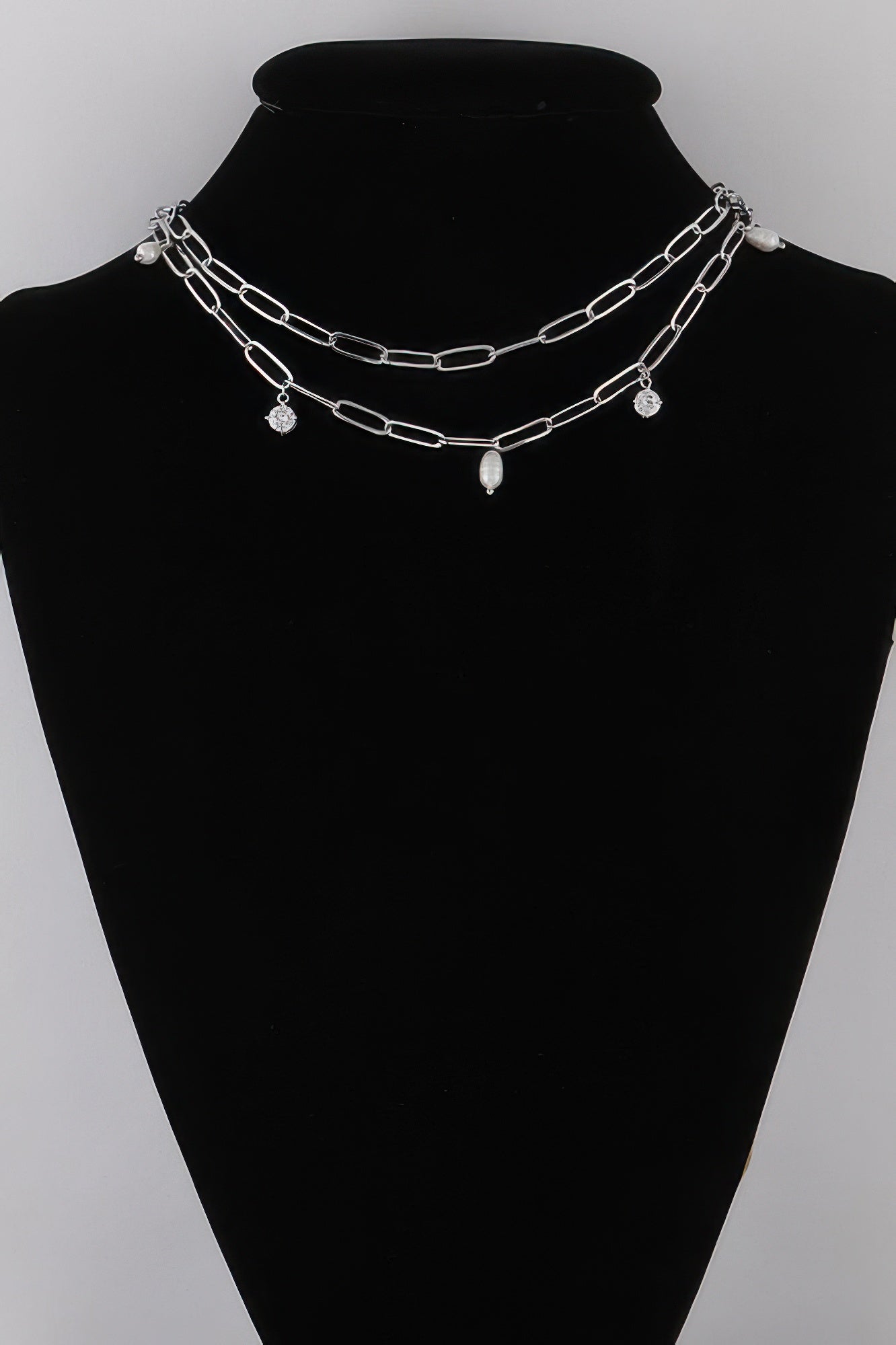 Rhinestone N Bead Chain Necklace