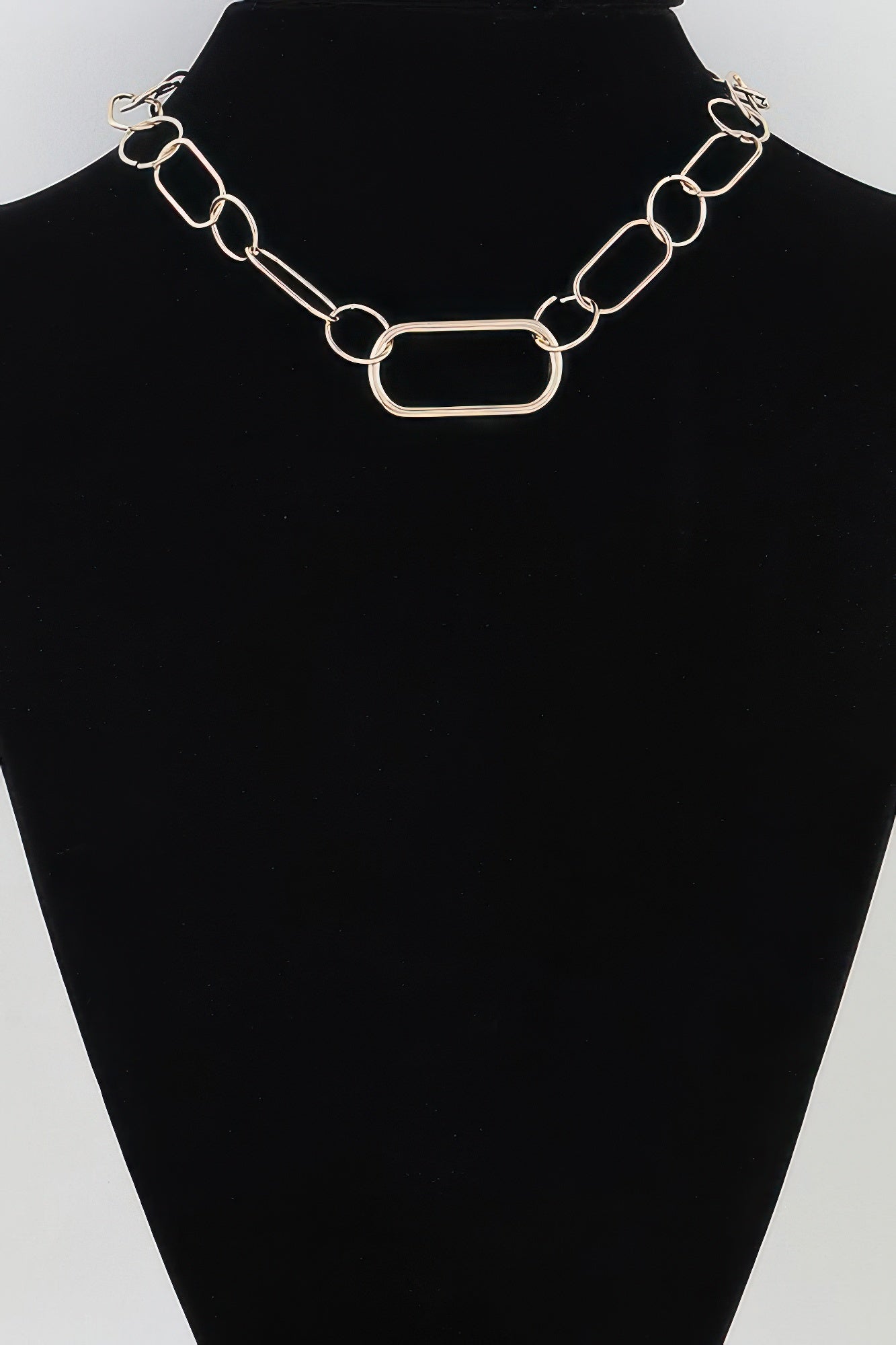 Minimal Link Chain Necklace