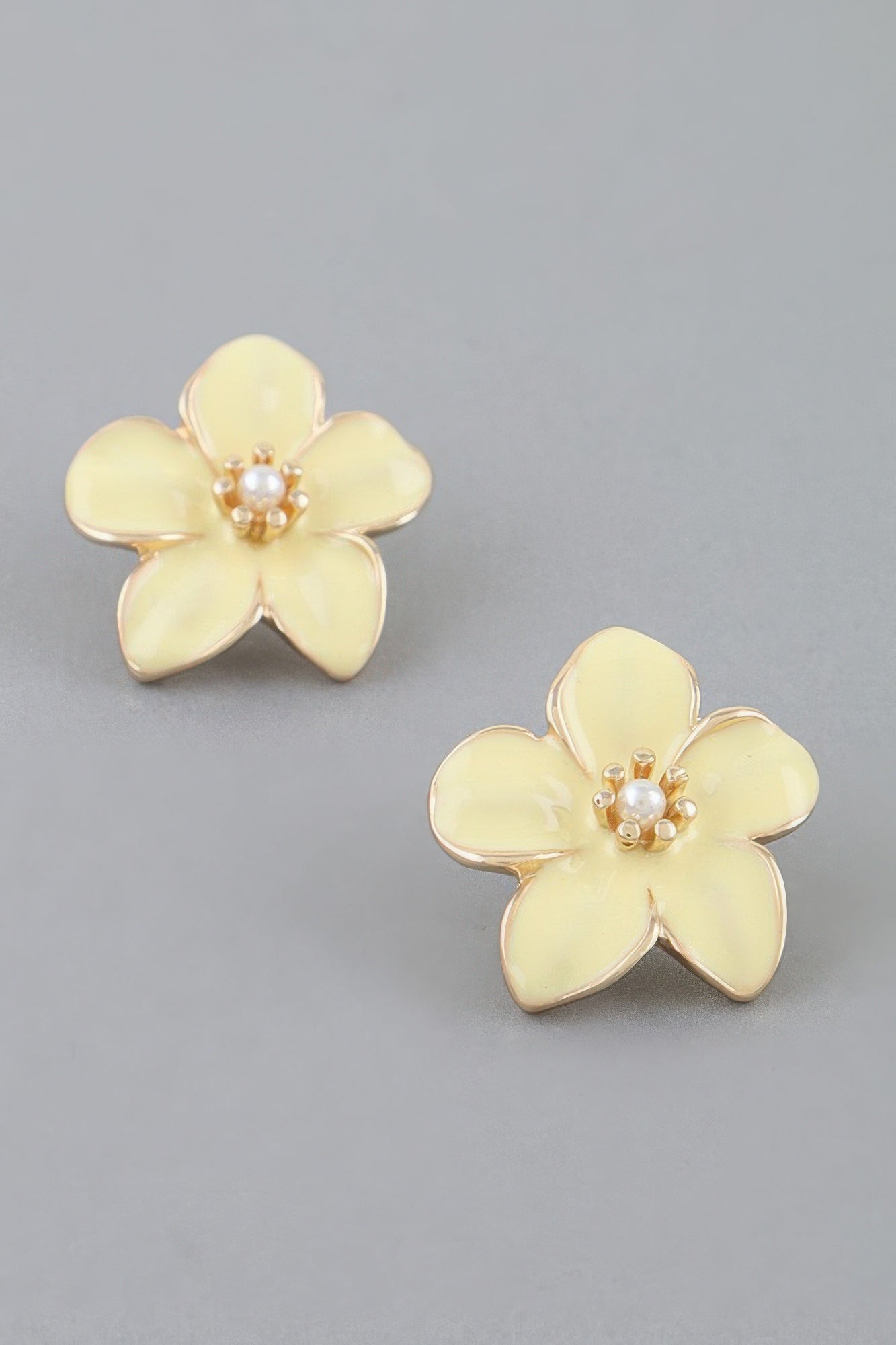 Marble Stone Flower Stud Earrings