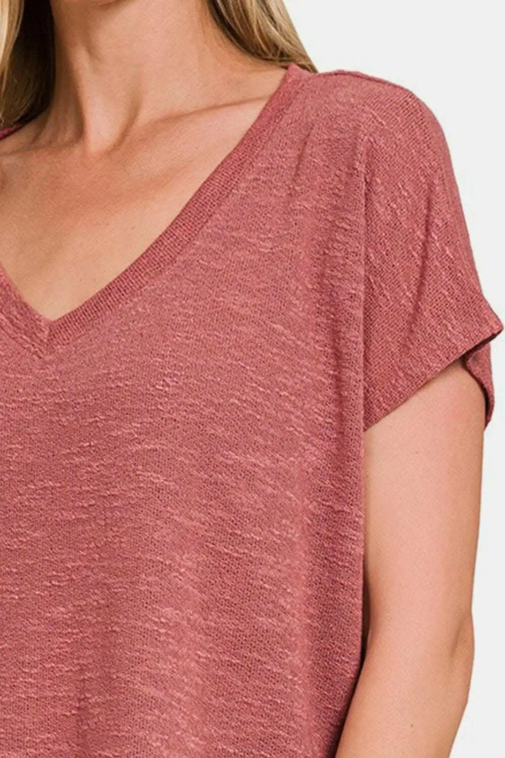 T-Shirts Trendsi just arrived - Zenana v-neck cropped t-shirt