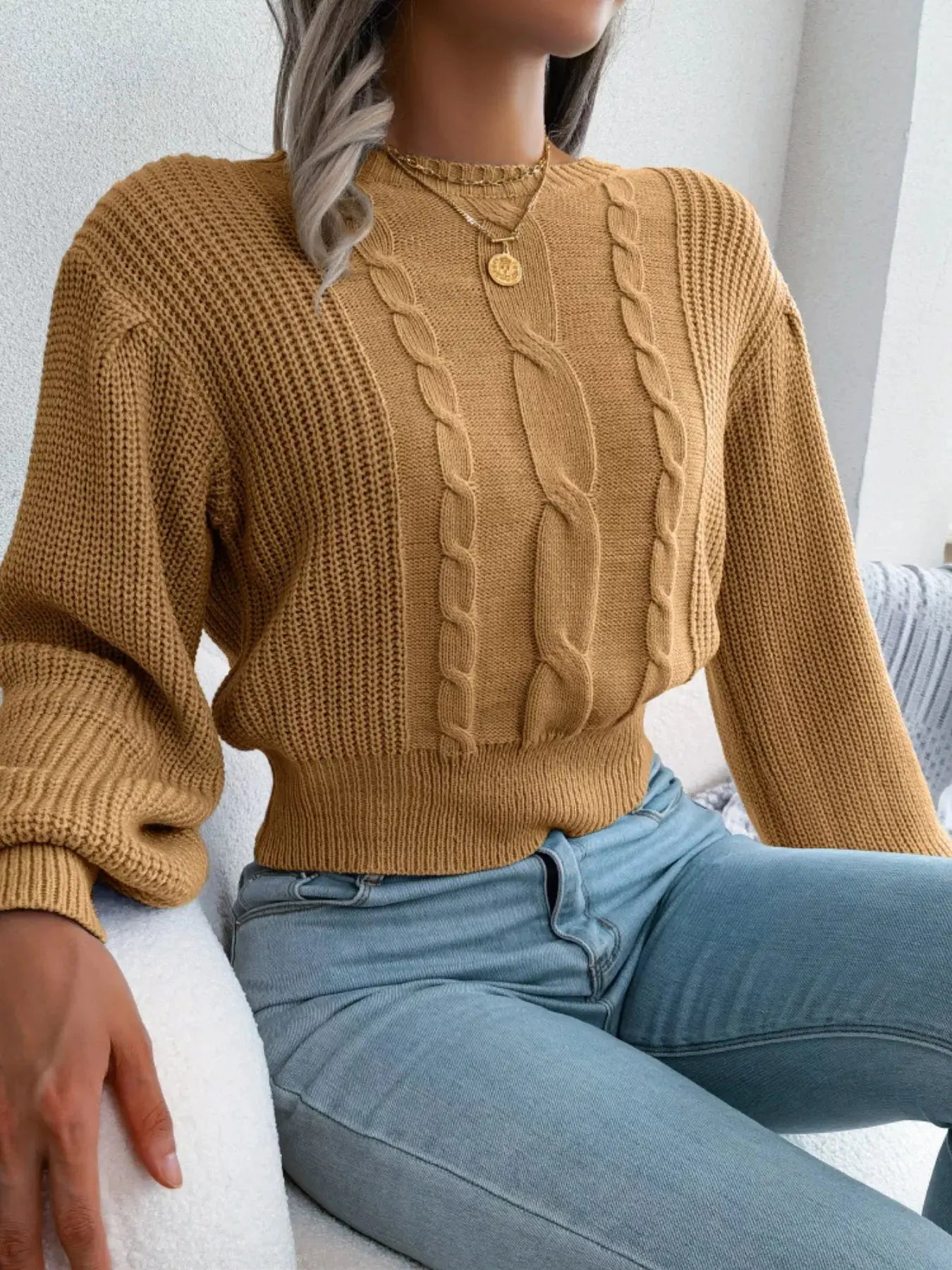 Cable Knit Crew Neck Cropped Sweater
