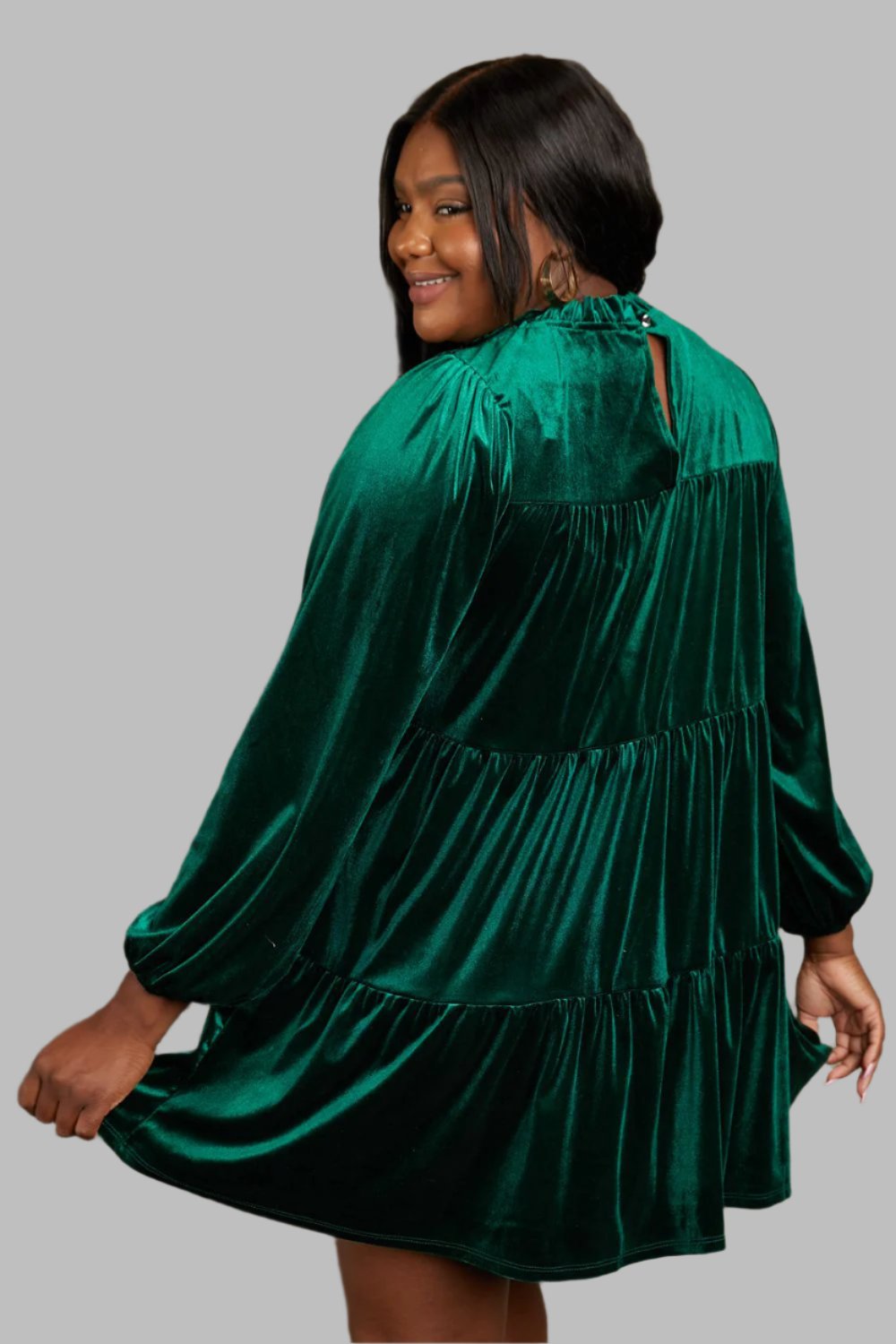 Plus Size 1XL Green Velvet Tiered Mini Dress