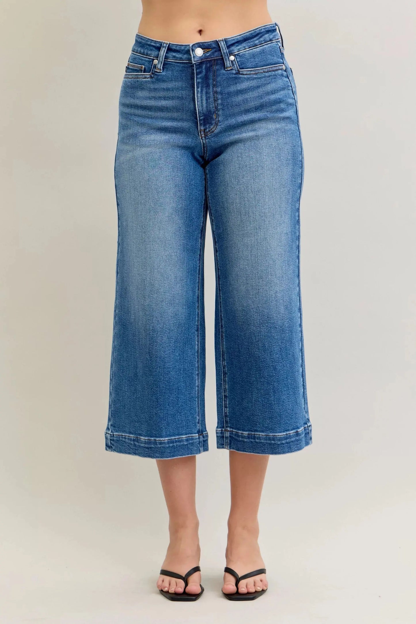Judy Blue Jeans - Mid Rise Crop Wide Leg Jeans