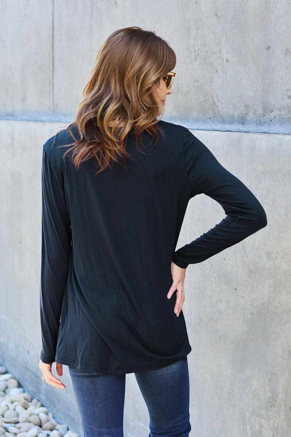 T-Shirts Trendsi TIKTOK - Luxe long sleeve top with pockets