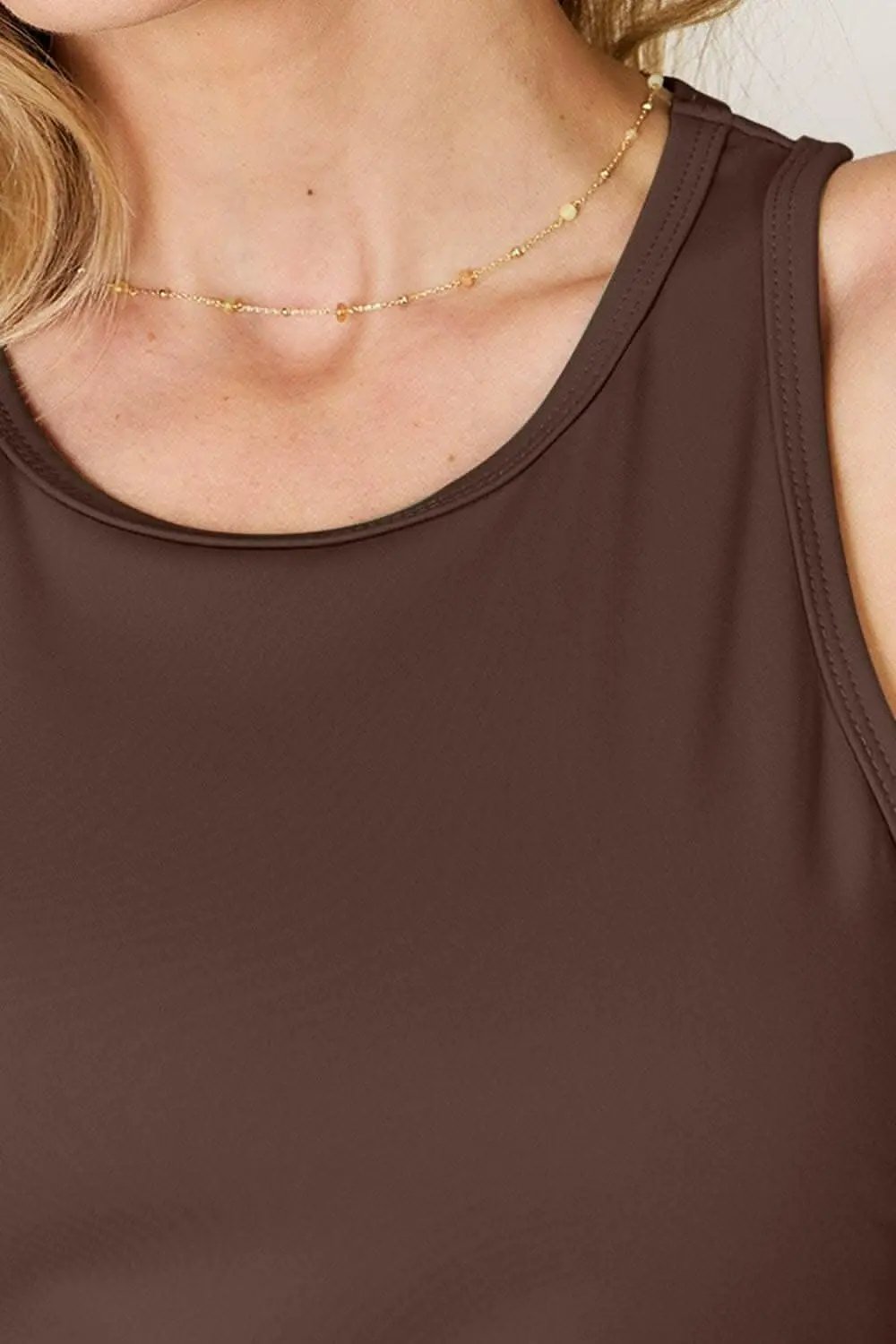 Trendsi Racerback Tank Top White — Comfortable Activewear For Any Season