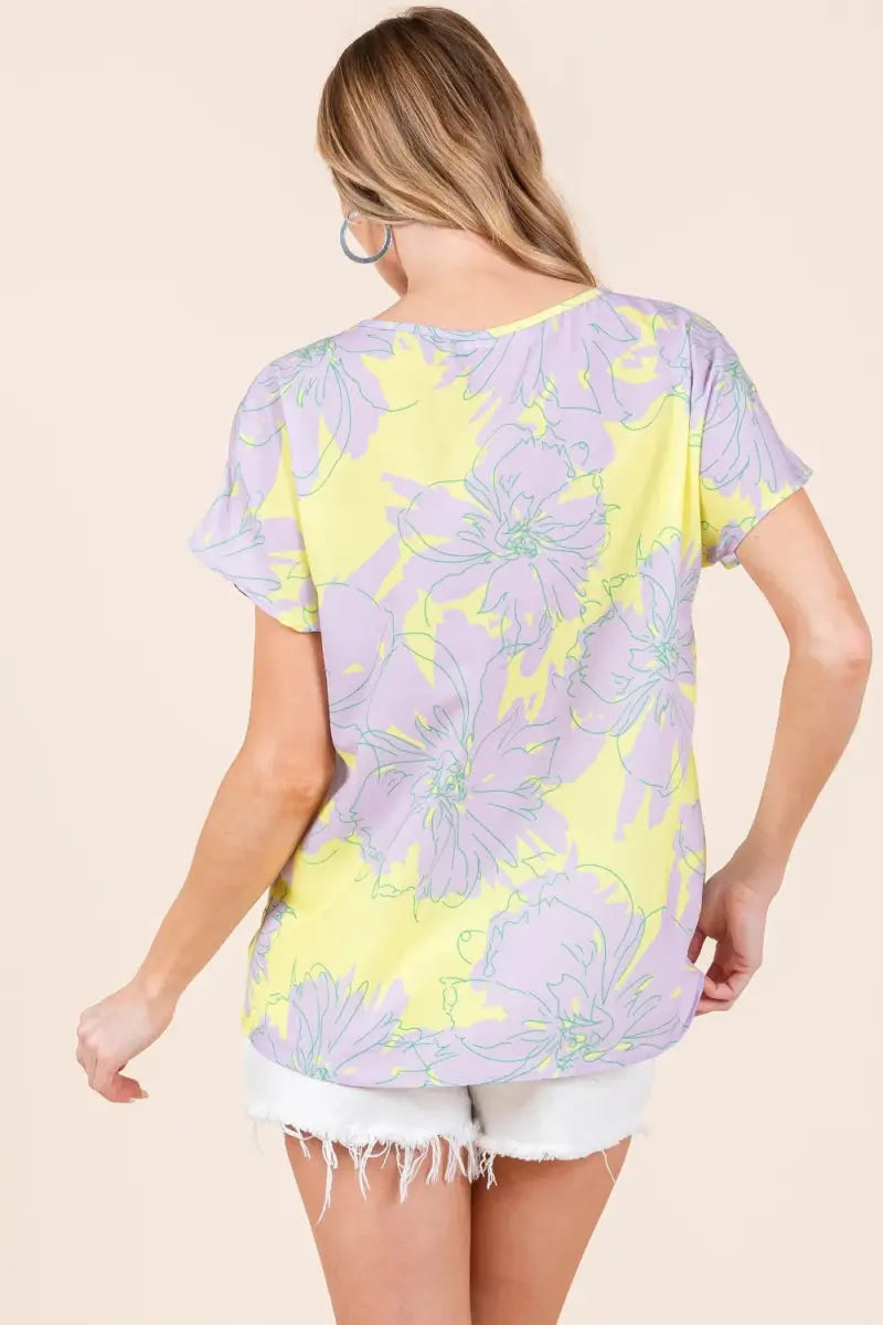 T-Shirts Trendsi Floral Tee Women's Casual Chic Short Sleeve T-Shirt Soft & Stylish