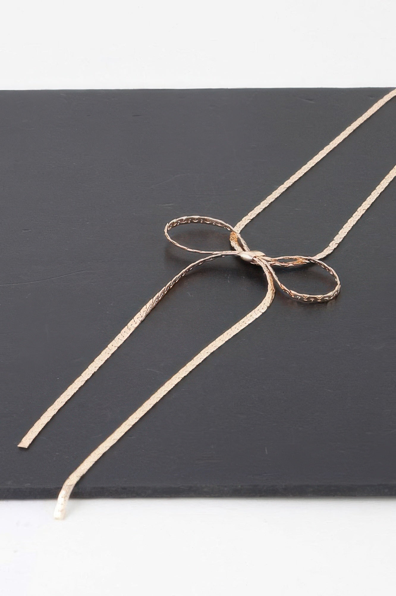 Bow Necklace