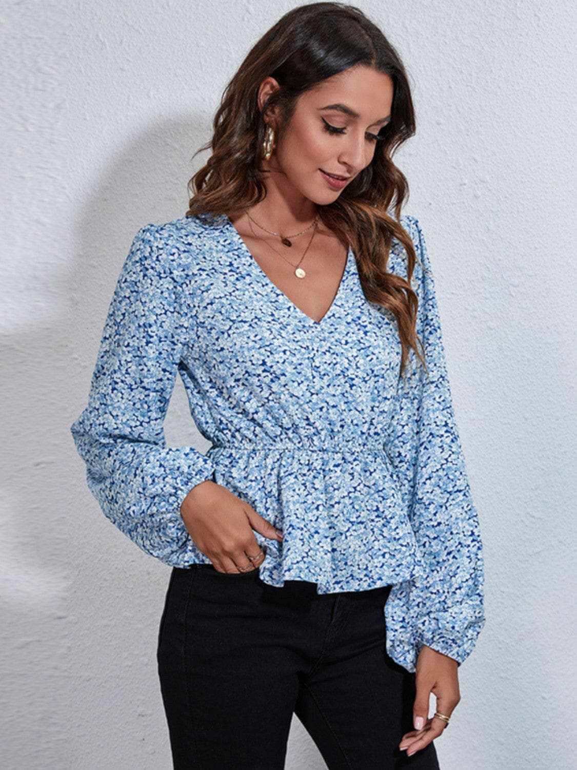 T-Shirts Trendsi Blouses - Floral peplum blouse with V-neck - Premium Quality