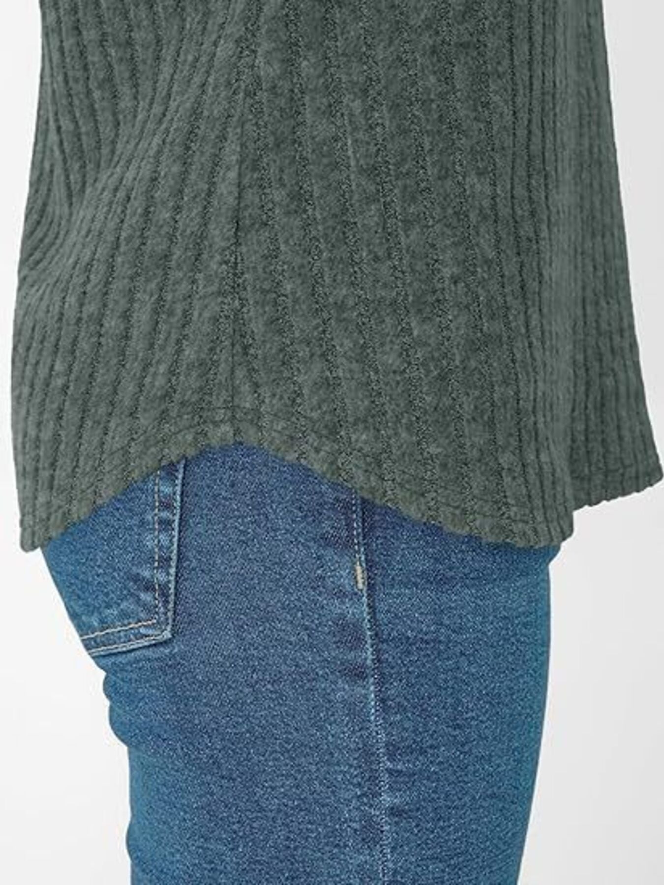 Ribbed Knit V Neck Relaxed Fit T Shirt