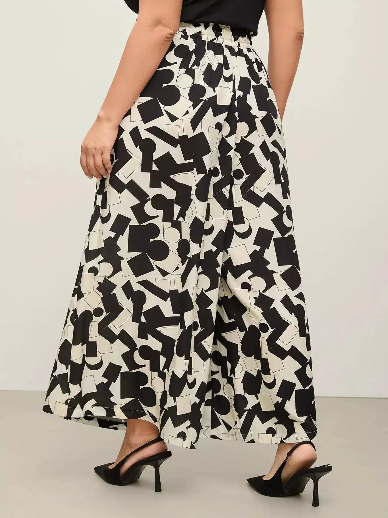 Plus Size Abstract Wide Leg Pants