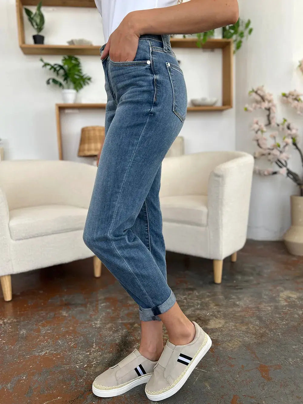 Full Size/Plus Size Cuffed Hem Slim Judy Blue Jeans