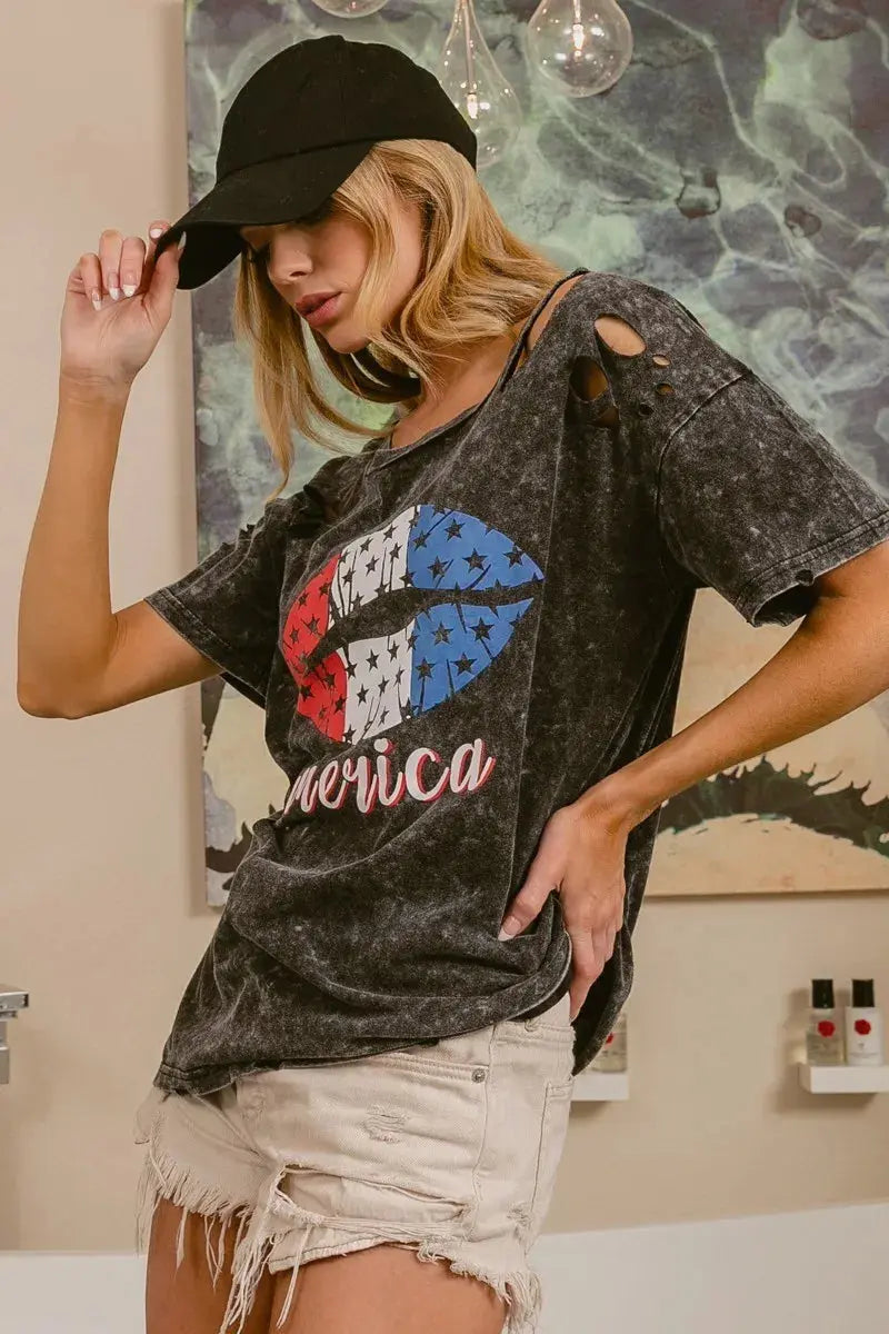 Women's Graphic T-Shirt Women's Tee - Laser Cut Patriotic Lip Print - Mineral Wash Graphic