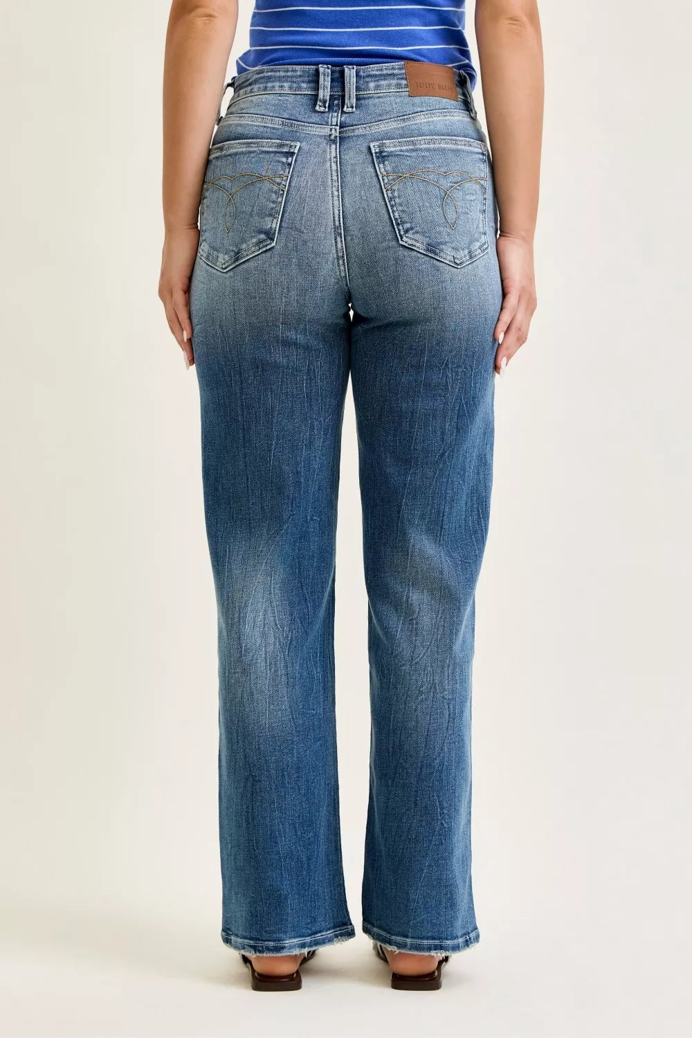 Judy Blue 90s Mid Rise Straight Jeans