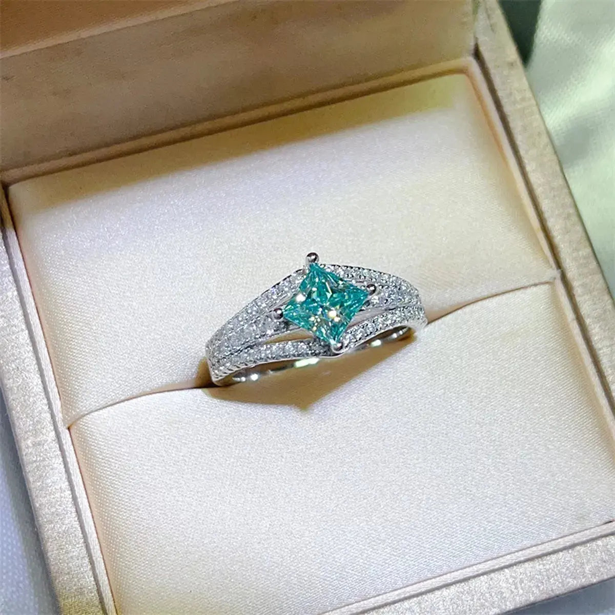 925 Sterling Silver Turquoise 1 Carat Moissanite Ring