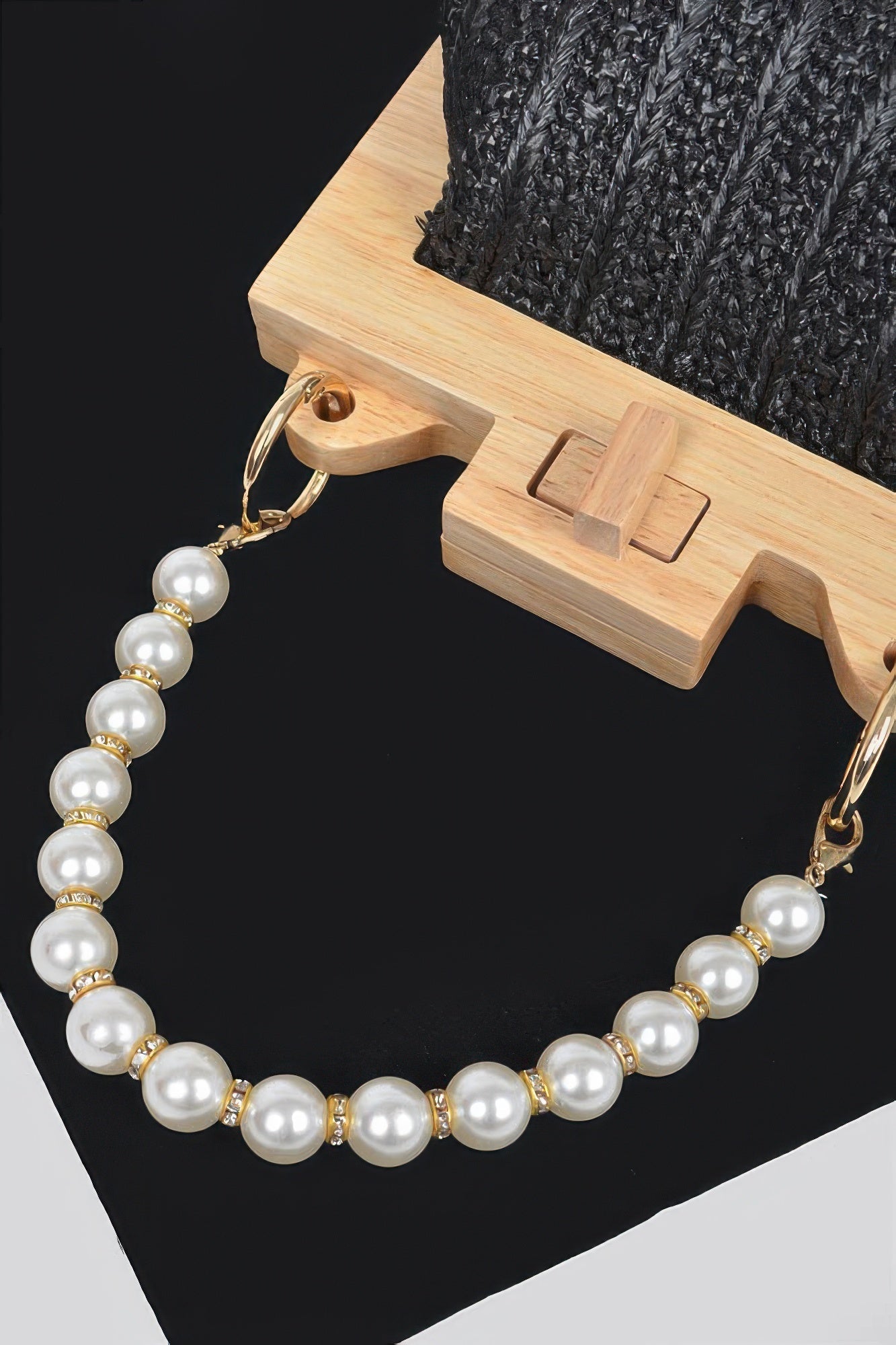 Faux Straw Wood Frame Clutch W/ Faux Pearl Chain