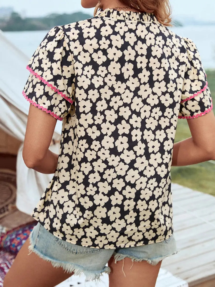 Women's Blouse - Floral Short Sleeve Contrast Trim - Casual