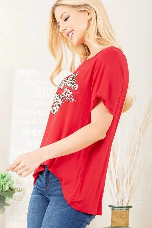 T-Shirts Trendsi Leopard Lip Graphic Women's Plus Size T-Shirt - Soft & Comfy