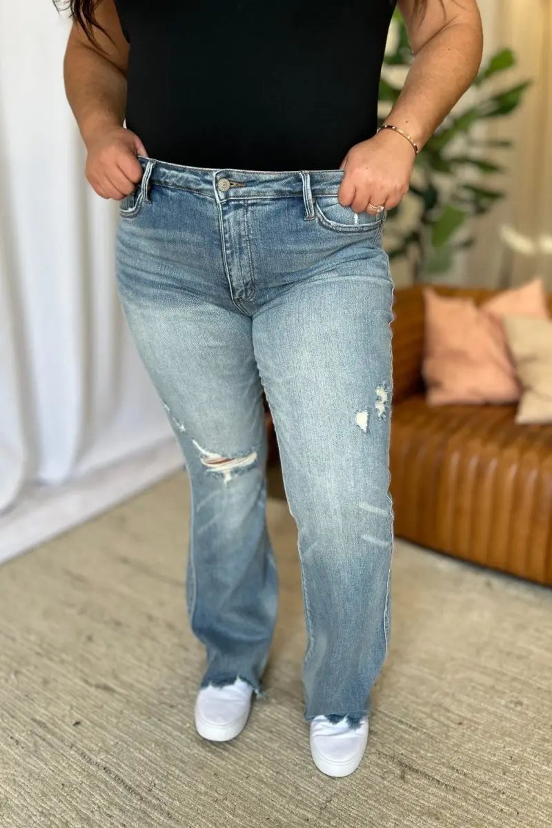 Judy Blue Flare Jeans Women's Medium Rise Tummy Control — Everyday Wear