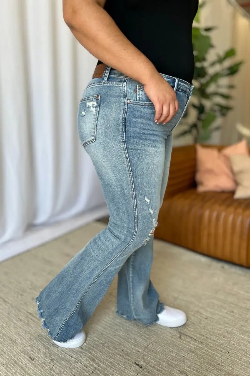 Judy Blue Flare Jeans Women's Medium Rise Tummy Control — Everyday Wear