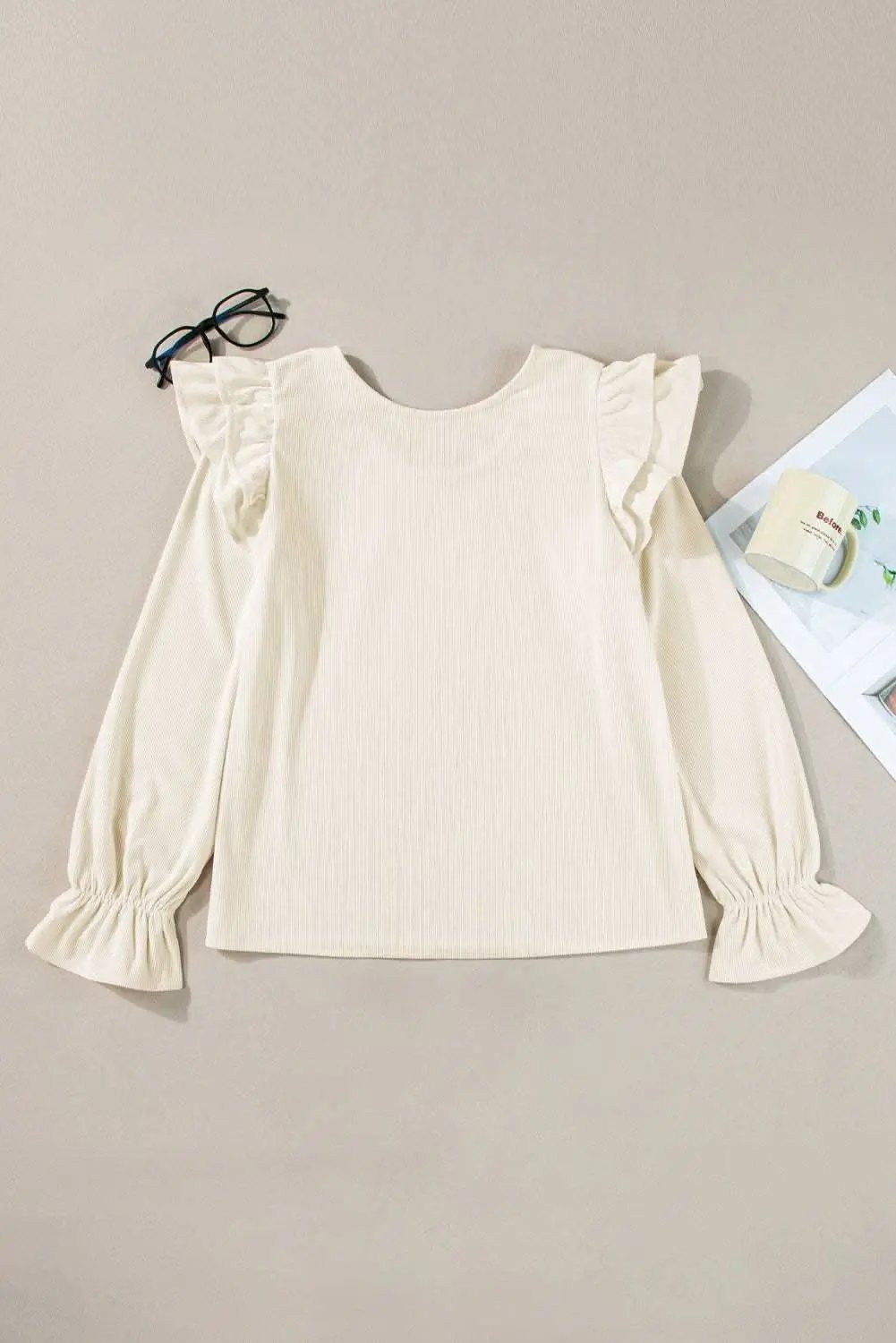 Pants Love Salve Chic beige corduroy blouse with ruffle sleeves