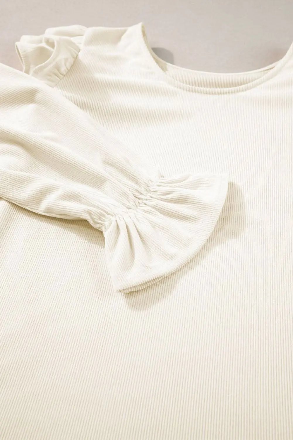 Pants Love Salve Chic beige corduroy blouse with ruffle sleeves