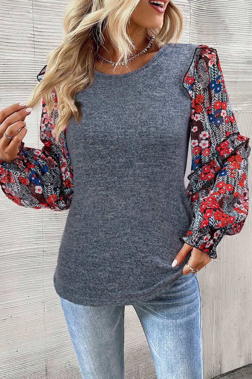 Clothing & Apparel Love Salve Chic floral ruffle sleeve top
