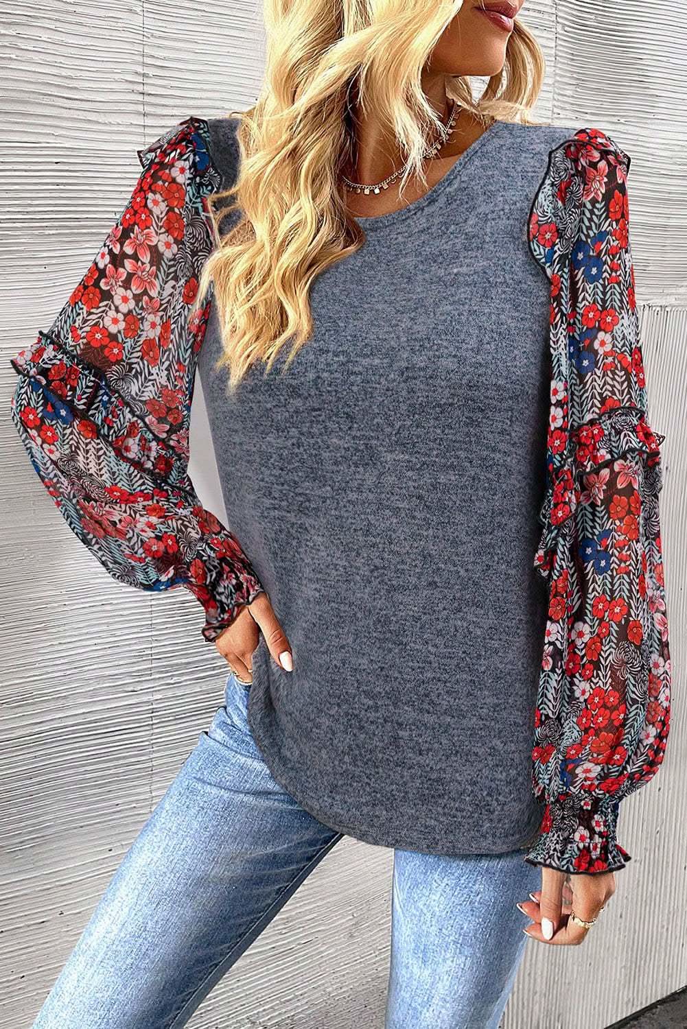 Clothing & Apparel Love Salve Chic floral ruffle sleeve top