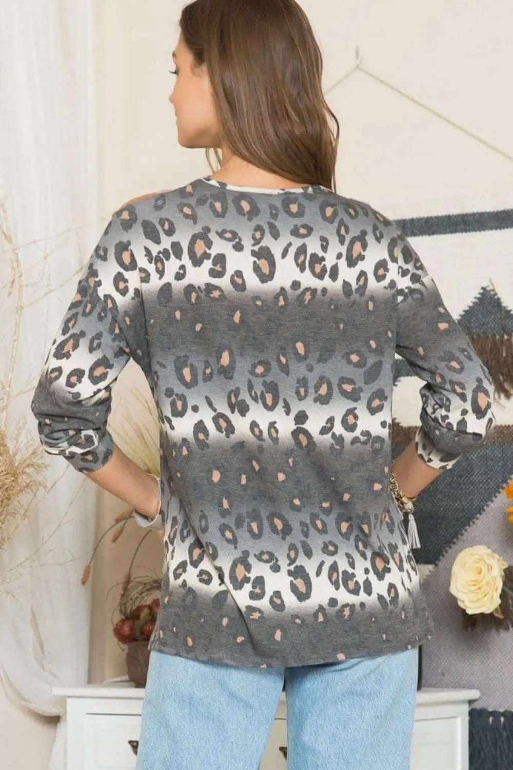 T-Shirts Love Salve Leopard Print Tee Women's Everyday Plus Size T-Shirt Soft & Comfy
