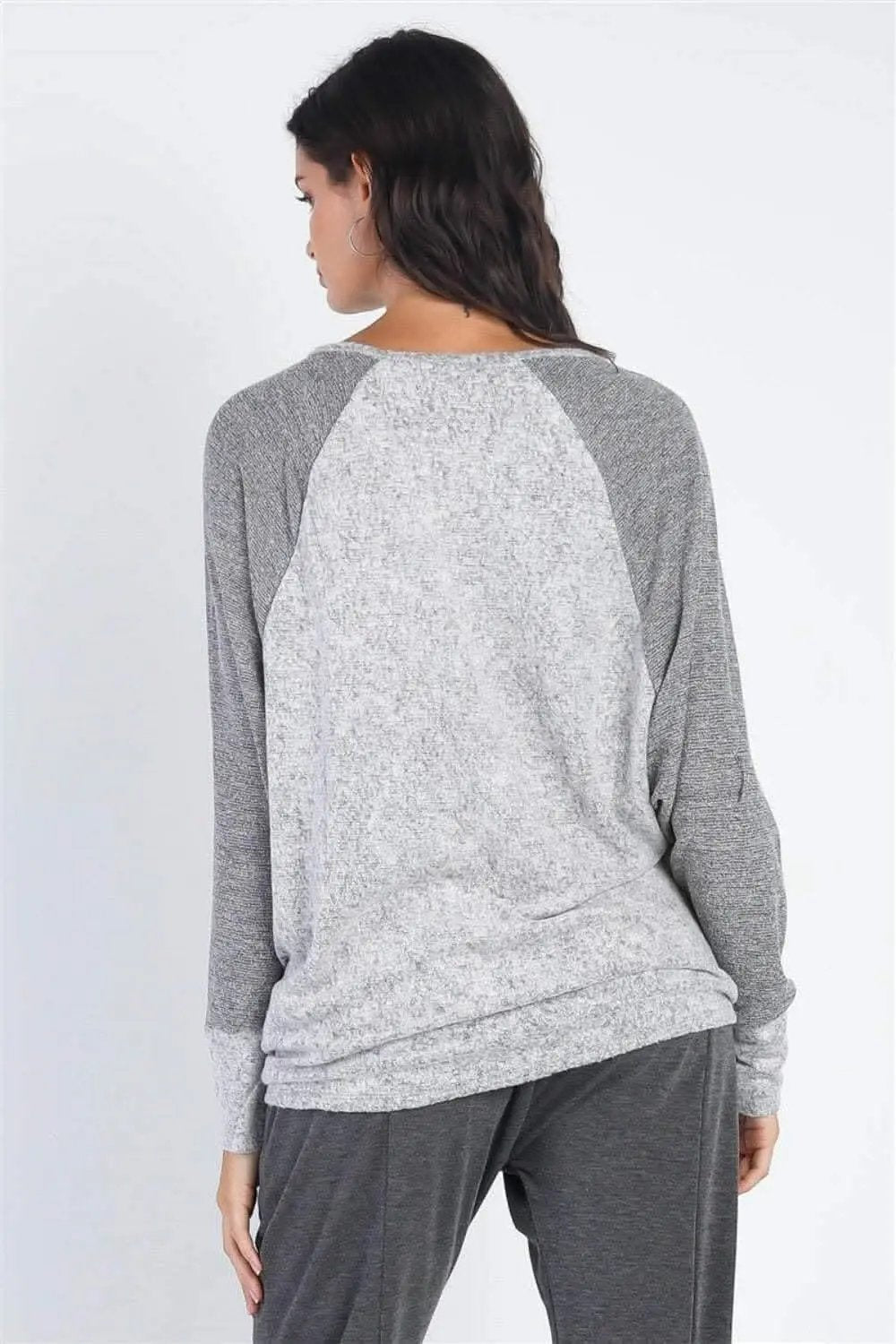 Women's Long Sleeve T-Shirt Everyday Long Sleeve Tee - Soft & Comfy - Women's Heather Grey