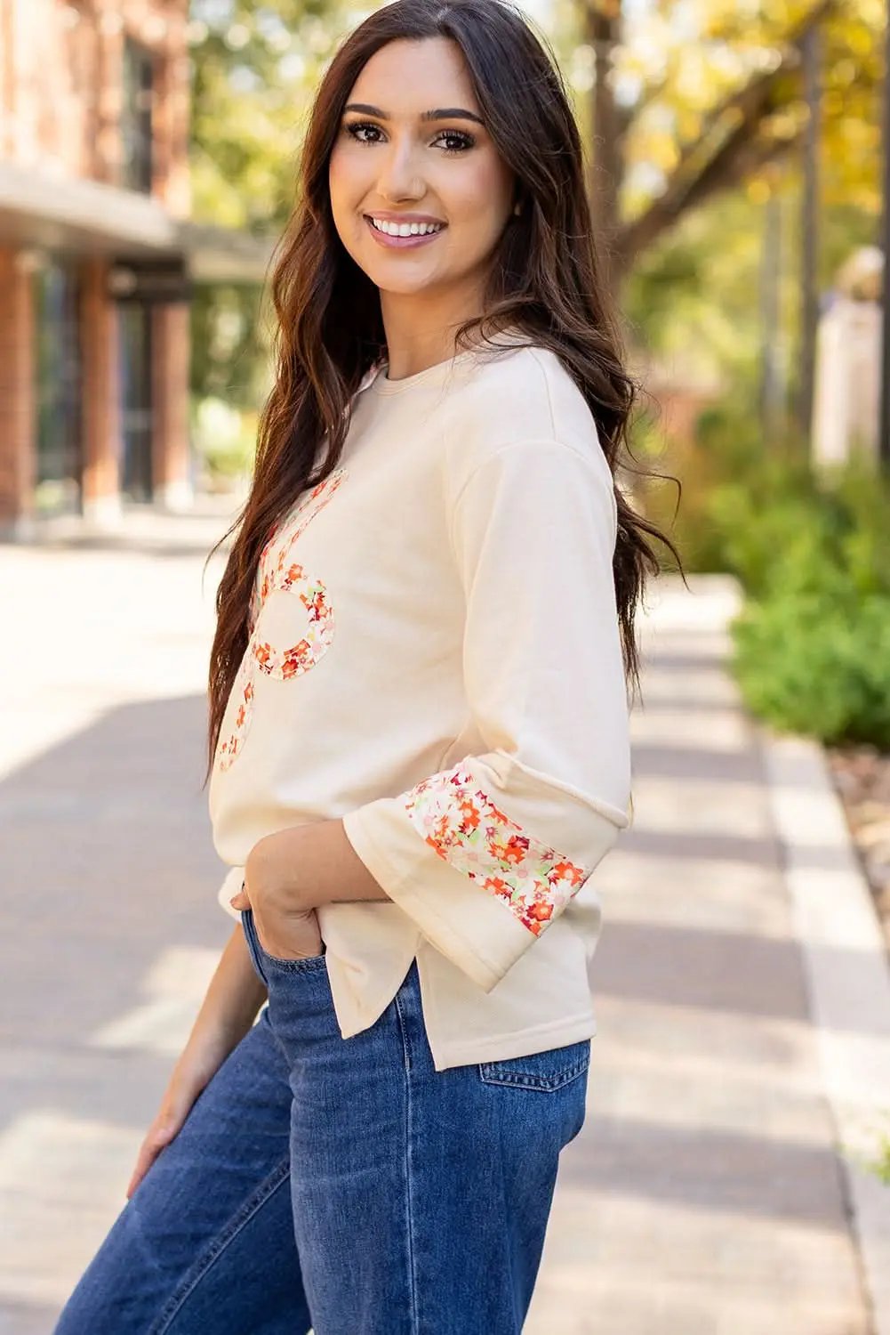 Accessories Love Salve Beige Floral Wide Sleeve Top - Graphic/Graphic