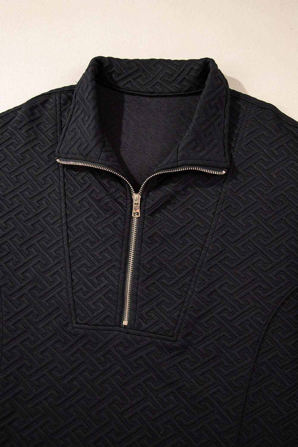 Pants Love Salve Textured black half-zip sweatshirt