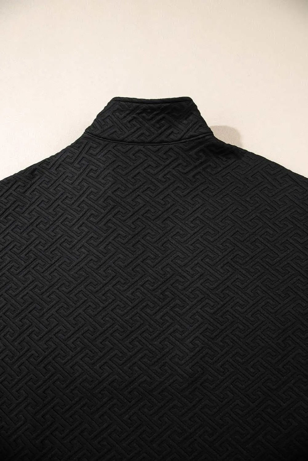Pants Love Salve Textured black half-zip sweatshirt