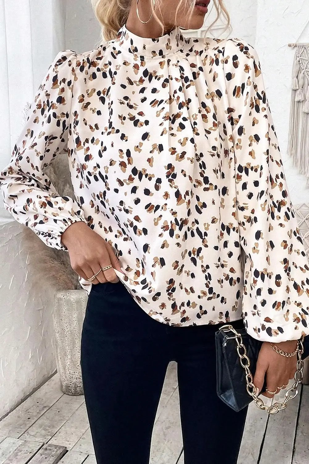 Tops/Blouses & Shirts Love Salve White Leopard Print Lantern Sleeve Mock Neck Pleat