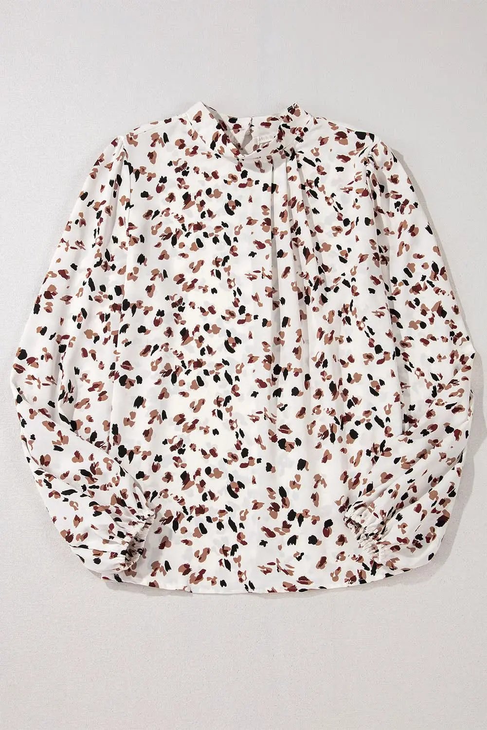 Tops/Blouses & Shirts Love Salve White Leopard Print Lantern Sleeve Mock Neck Pleat