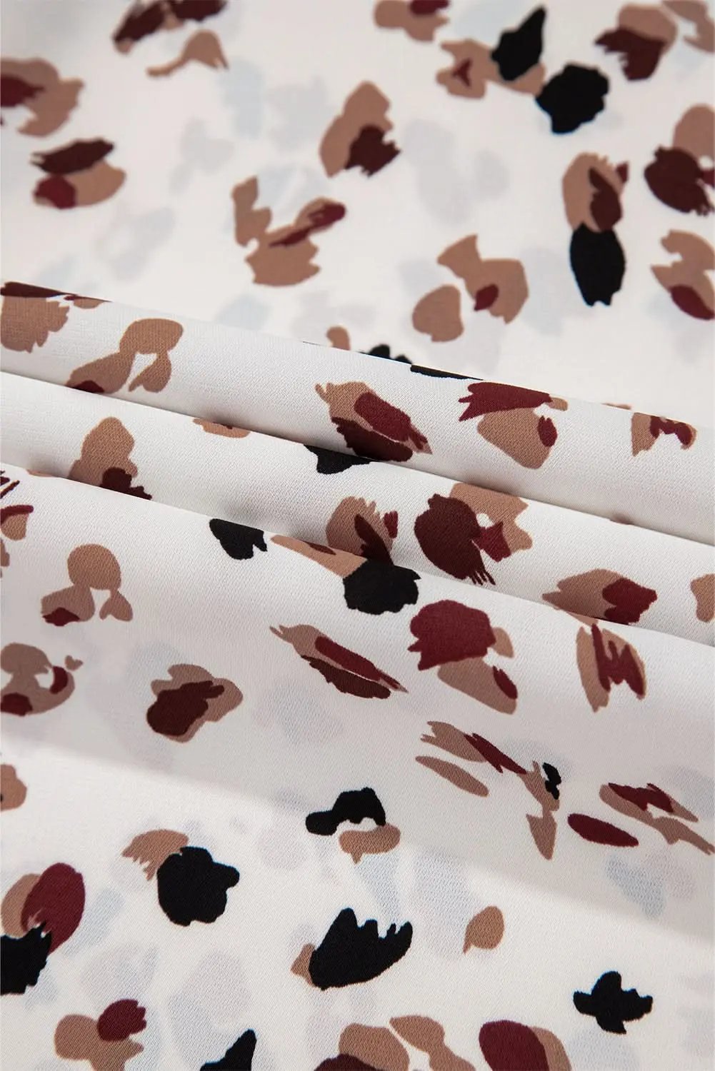 Tops/Blouses & Shirts Love Salve White Leopard Print Lantern Sleeve Mock Neck Pleat
