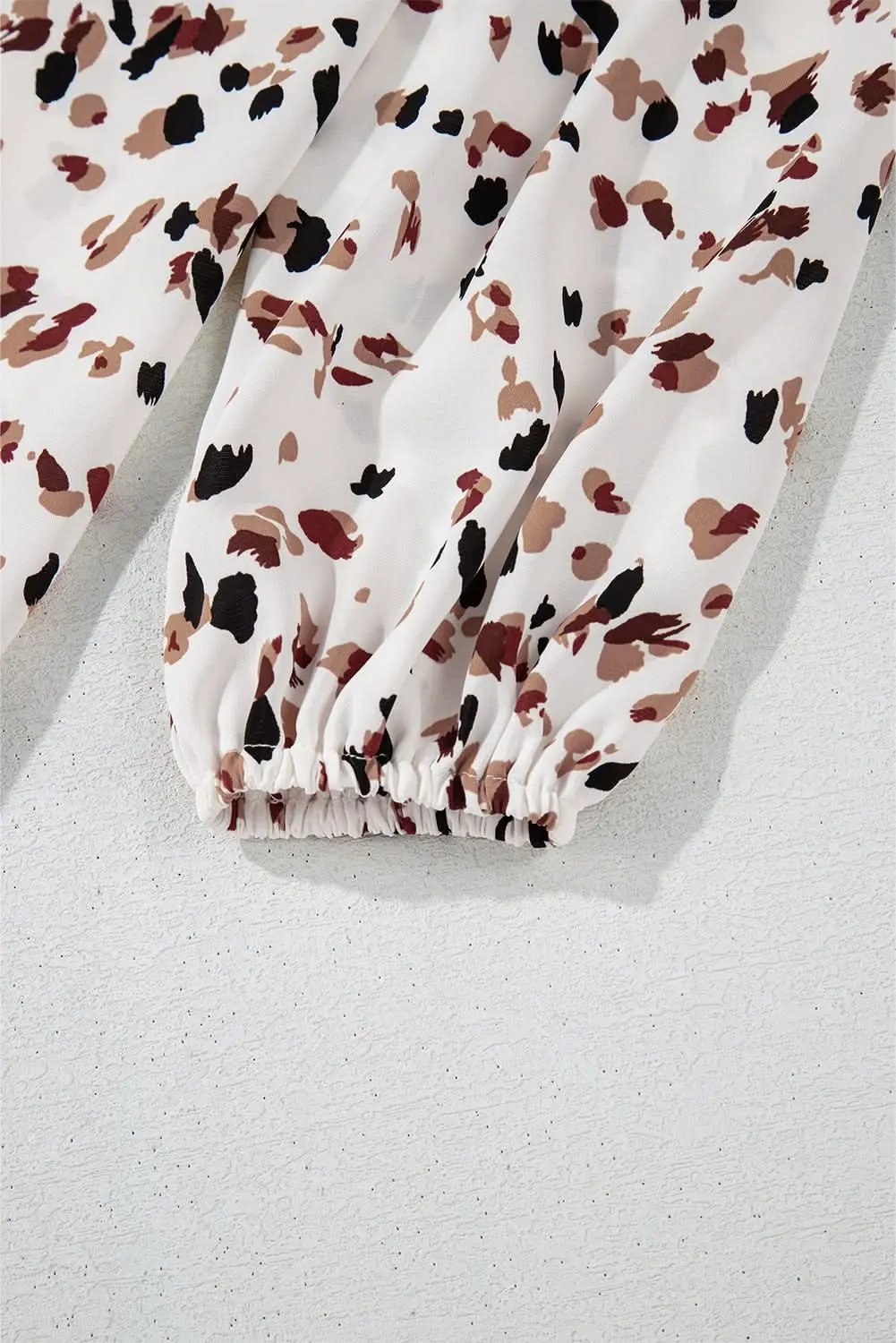 Tops/Blouses & Shirts Love Salve White Leopard Print Lantern Sleeve Mock Neck Pleat
