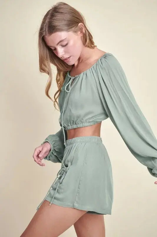 Women's Two-Piece Outfit Crop Top Set - Gauze Fabric - Casual Two-Piece Outfit