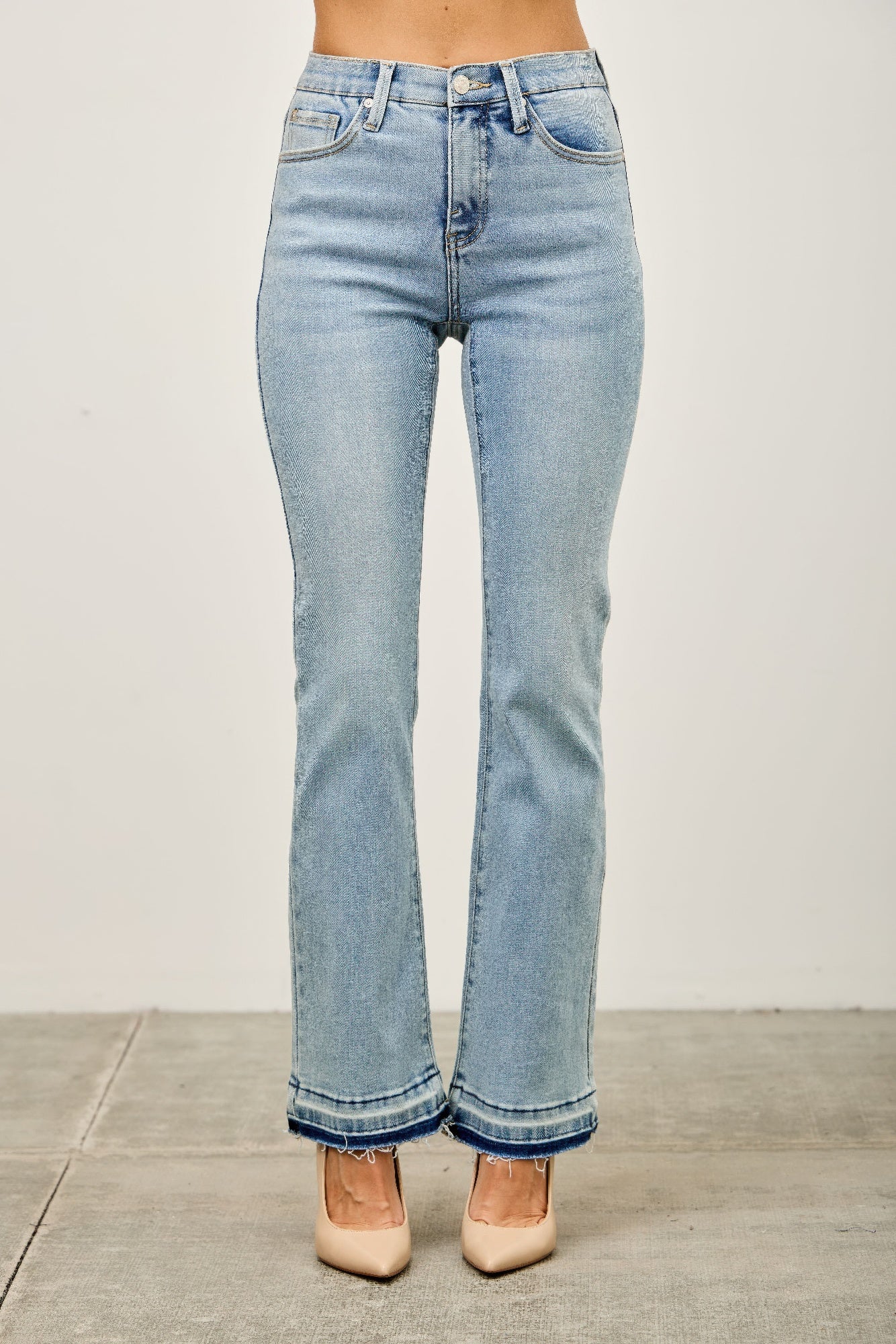 Women's Light Blue Mid Rise Flared Jean Pants With Raw Hem