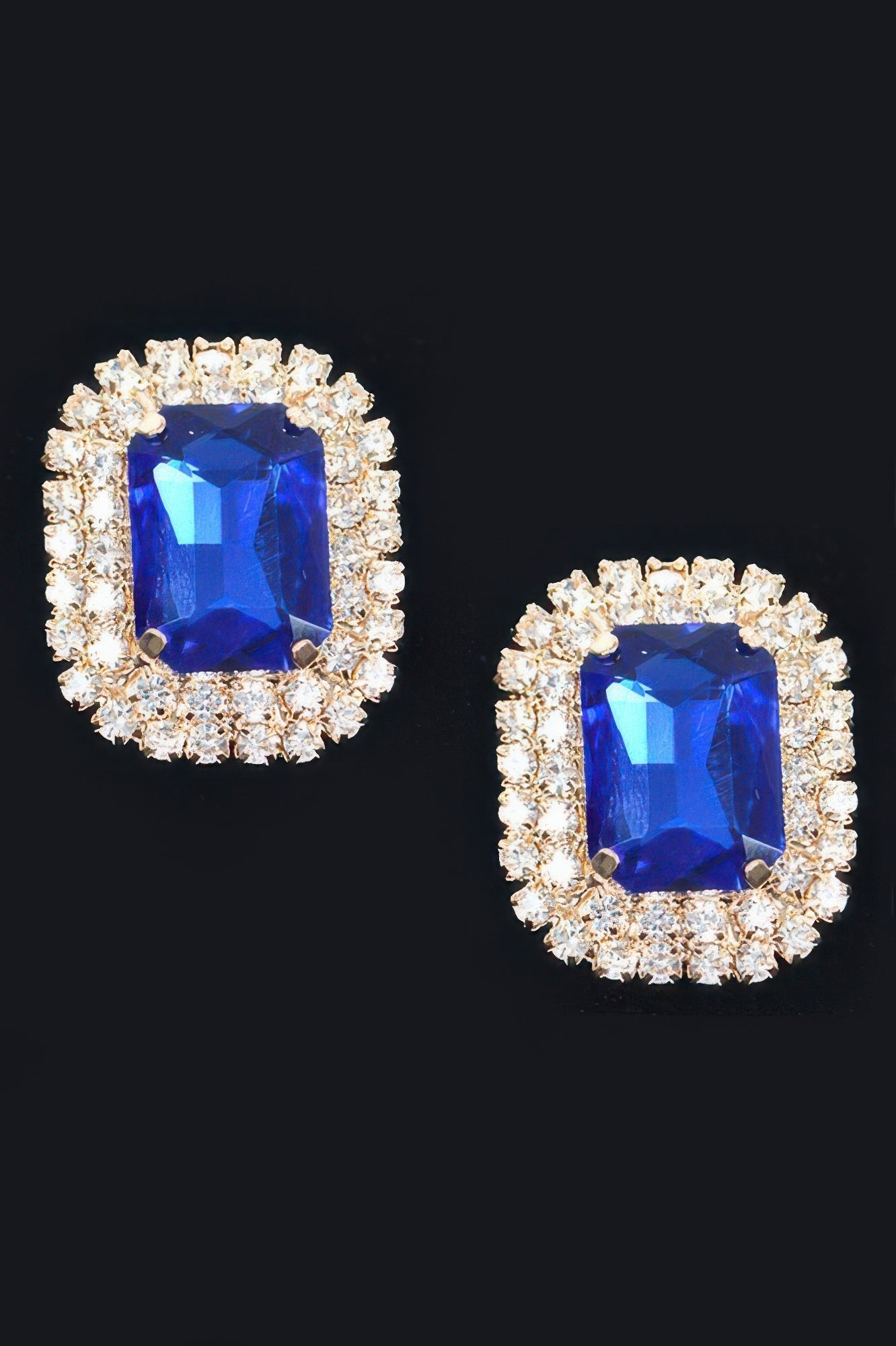 Rhinestone Stud Earring