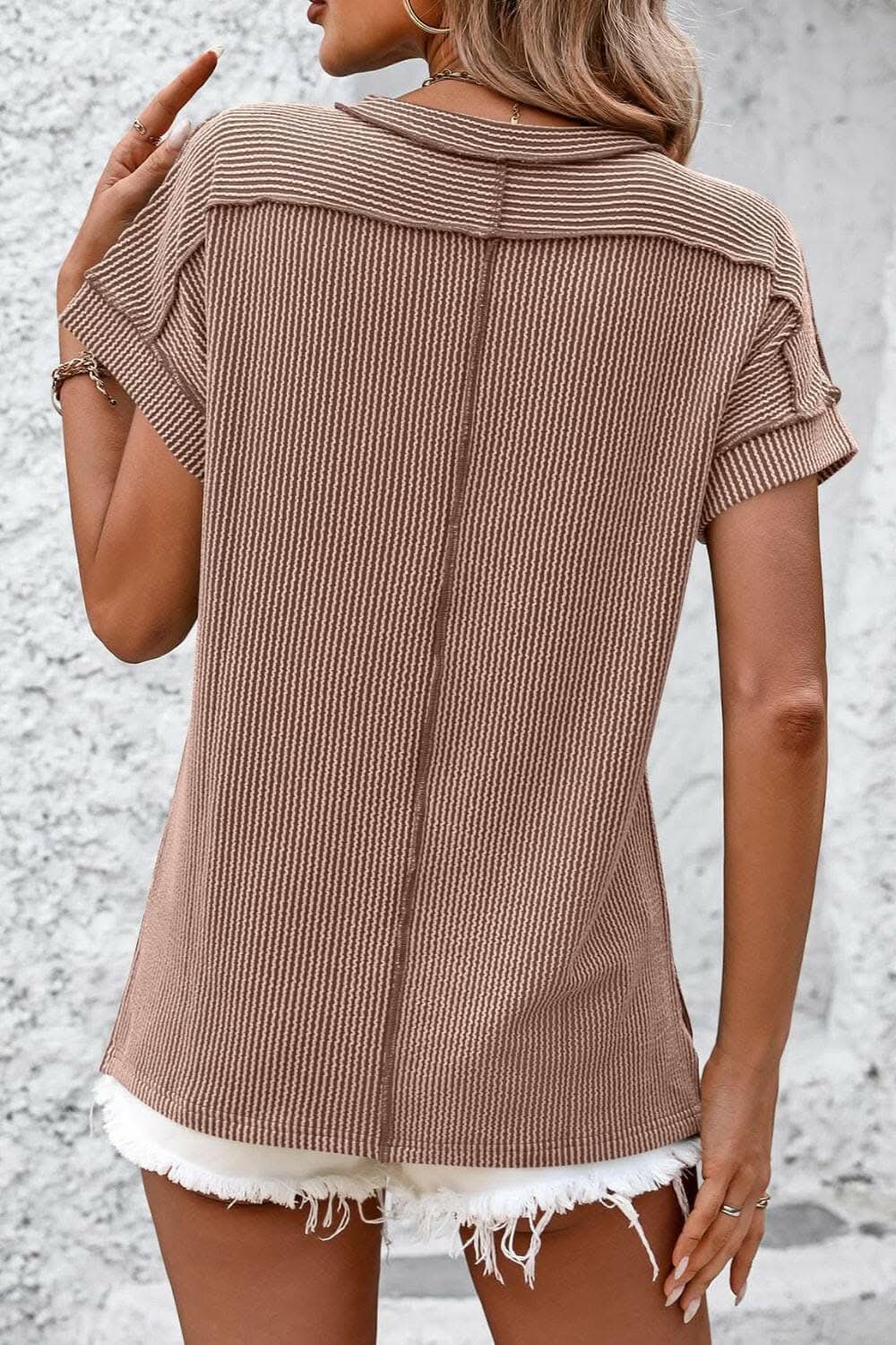 T-Shirts Trendsi just arrived - Chic striped ribbed tee with seams