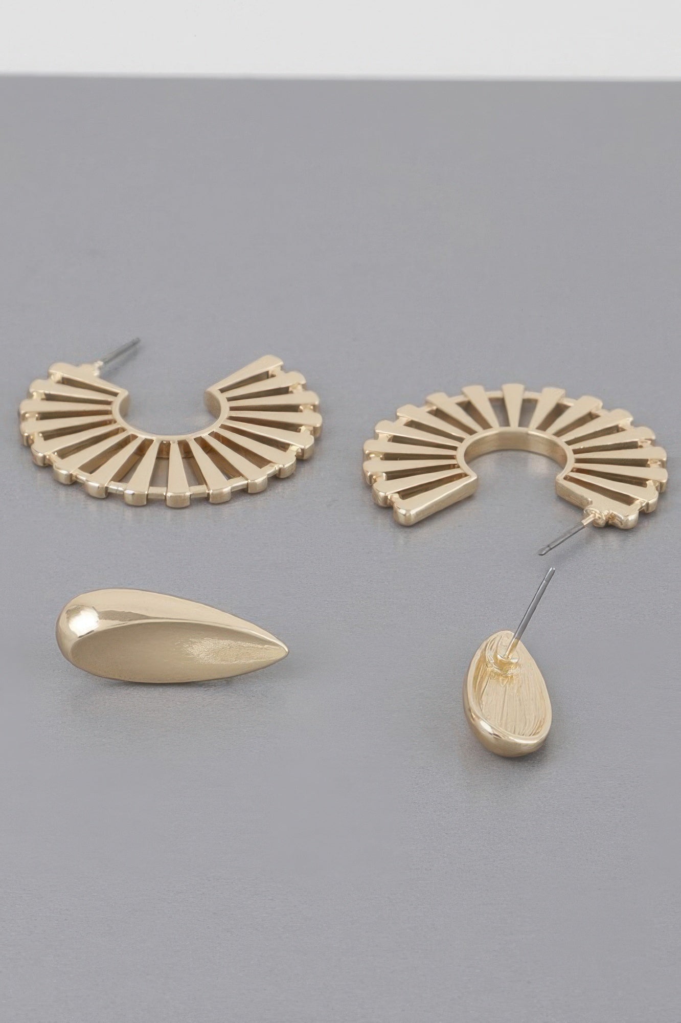 Sunray Flat Hoop Earrings Set