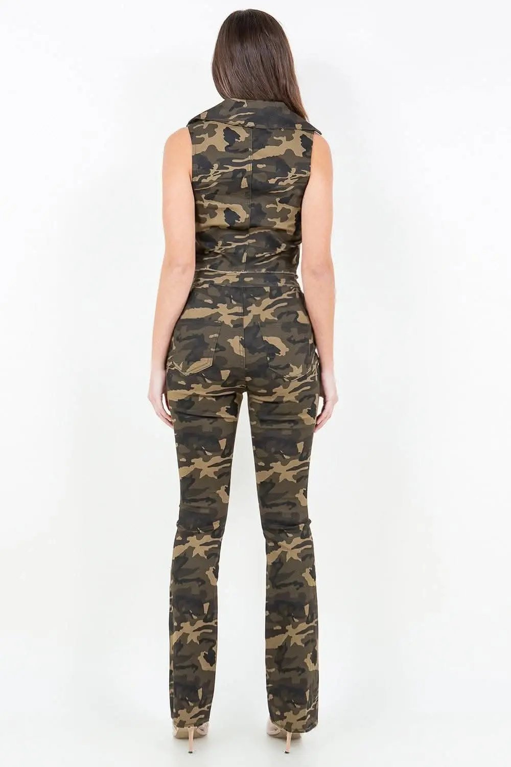 Trendsi V-cut camo flared pants
