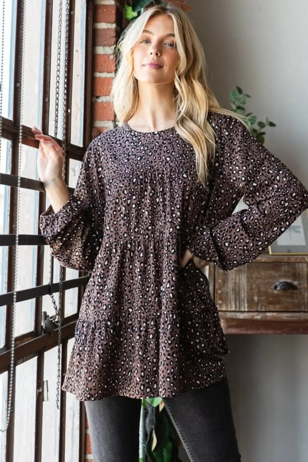 T-Shirts Trendsi Leopard Print Blouse Women's Everyday Long Sleeve Top Chic & Tiered