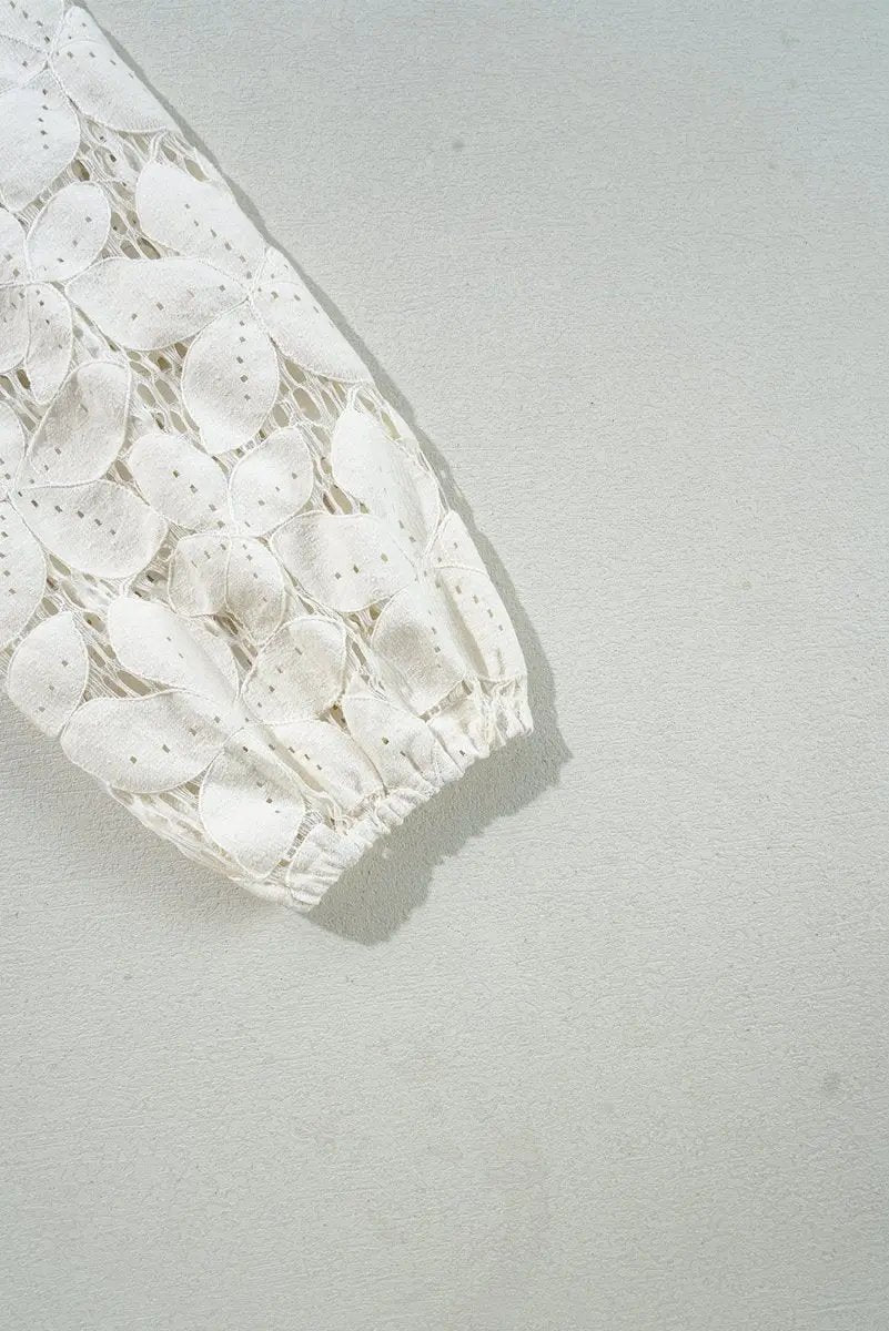 Accessories Love Salve White Lace Blouse Women's Daily Elegant Top: Scalloped V-Neck, Lantern Sleeves