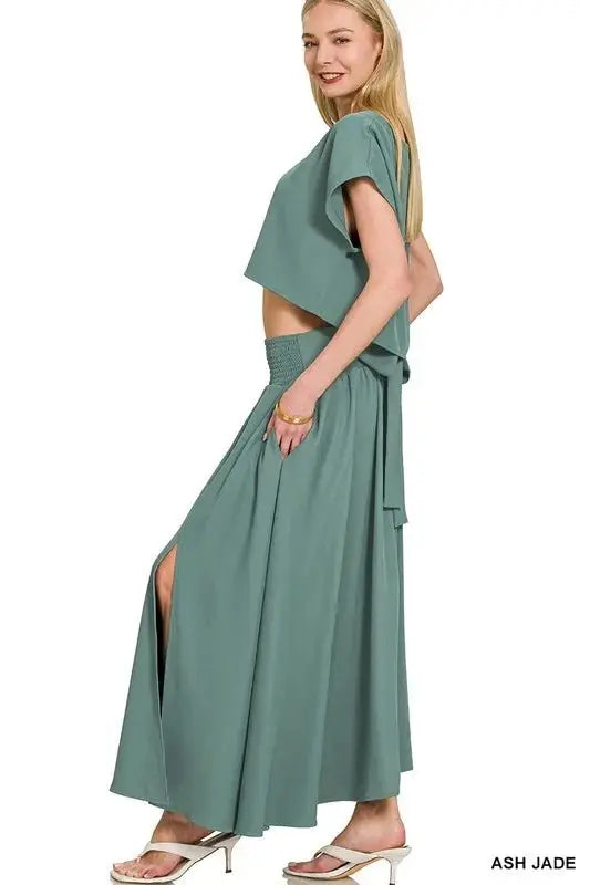 Women's Two Piece Set Woven Crop Set - Cropped Top & Shorts - Casual Two Piece Outfit